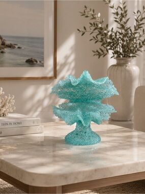 Vintage Spaghetti Lucite Clam Shell Sculpture | MCM Palm Springs Decor